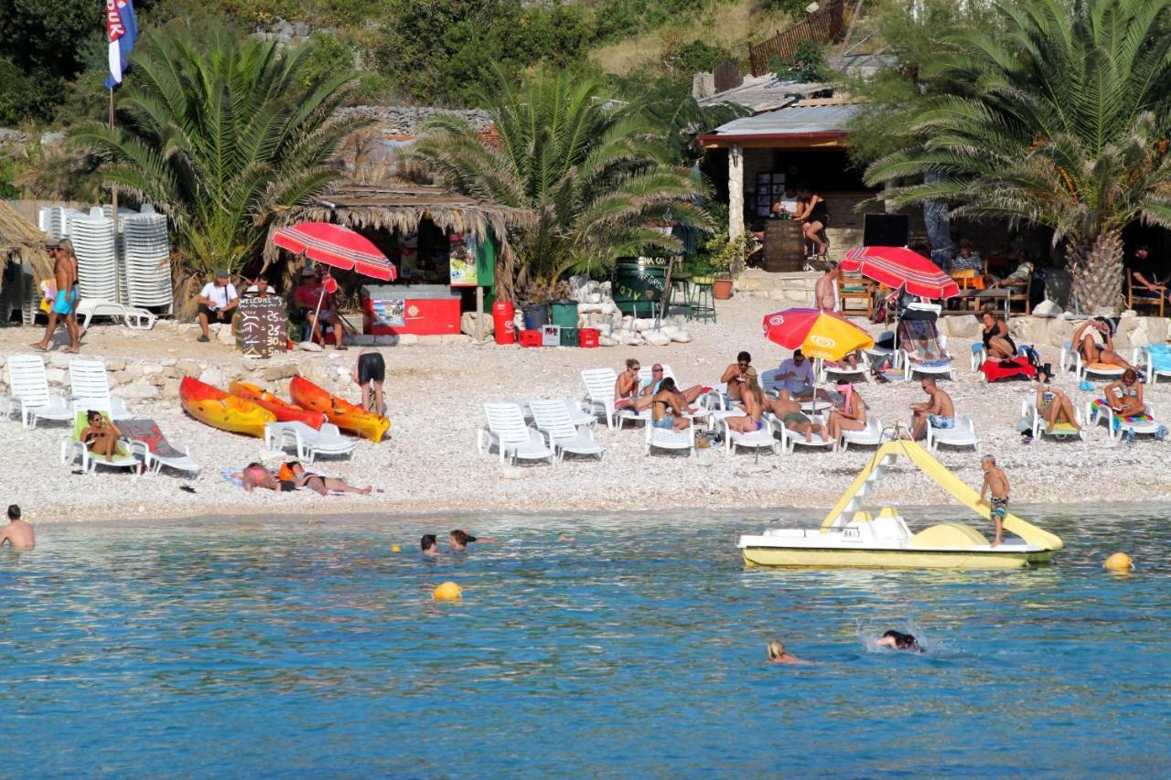 Apartments And Rooms With Parking Space Hvar - 15378 Хвар Екстер'єр фото