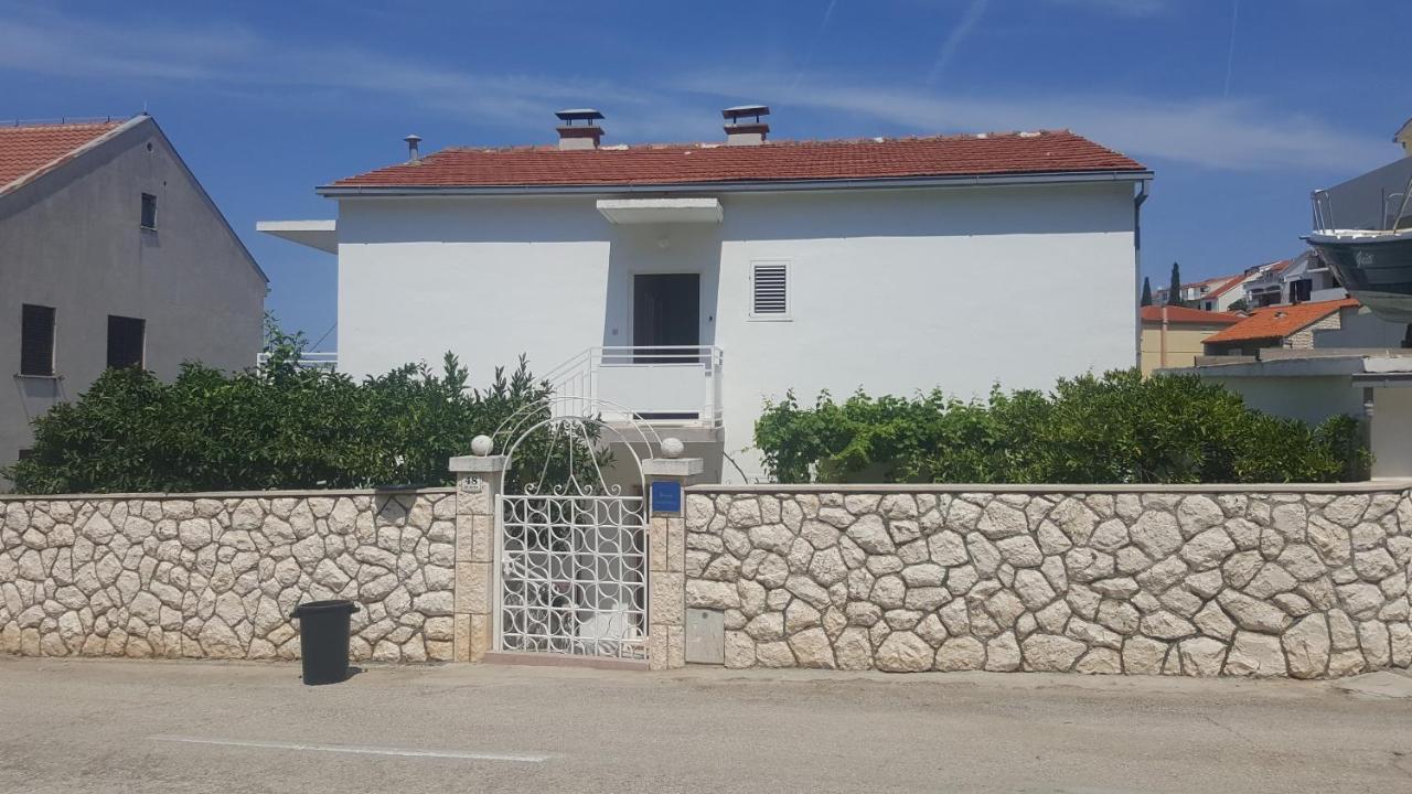 Apartments And Rooms With Parking Space Hvar - 15378 Хвар Екстер'єр фото