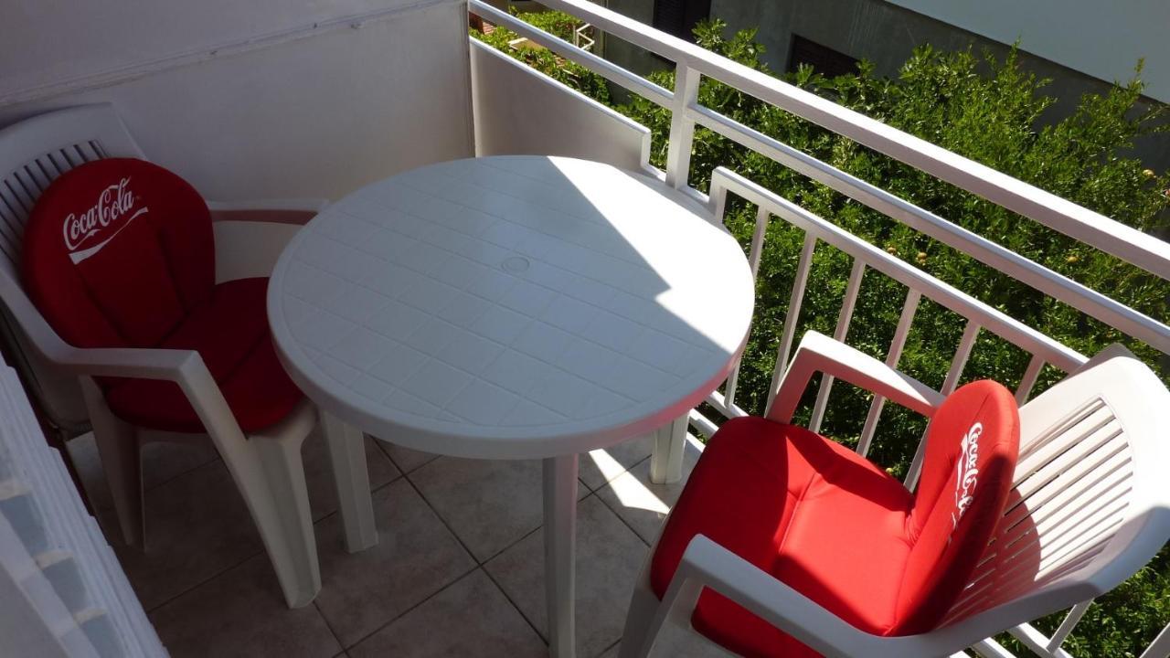 Apartments And Rooms With Parking Space Hvar - 15378 Хвар Екстер'єр фото